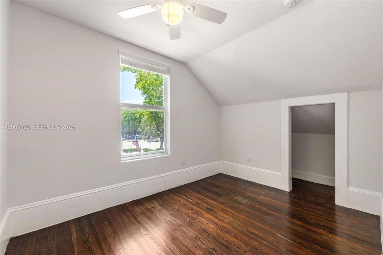 7121 SW 63rd Ave, South Miami, FL 33143 Photo
