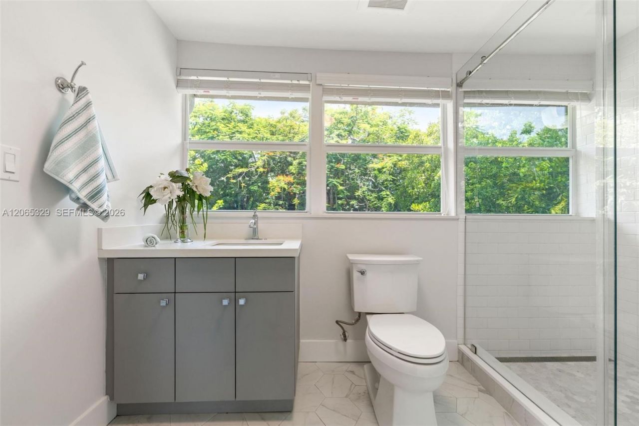 7121 SW 63rd Ave, South Miami, FL 33143 Photo