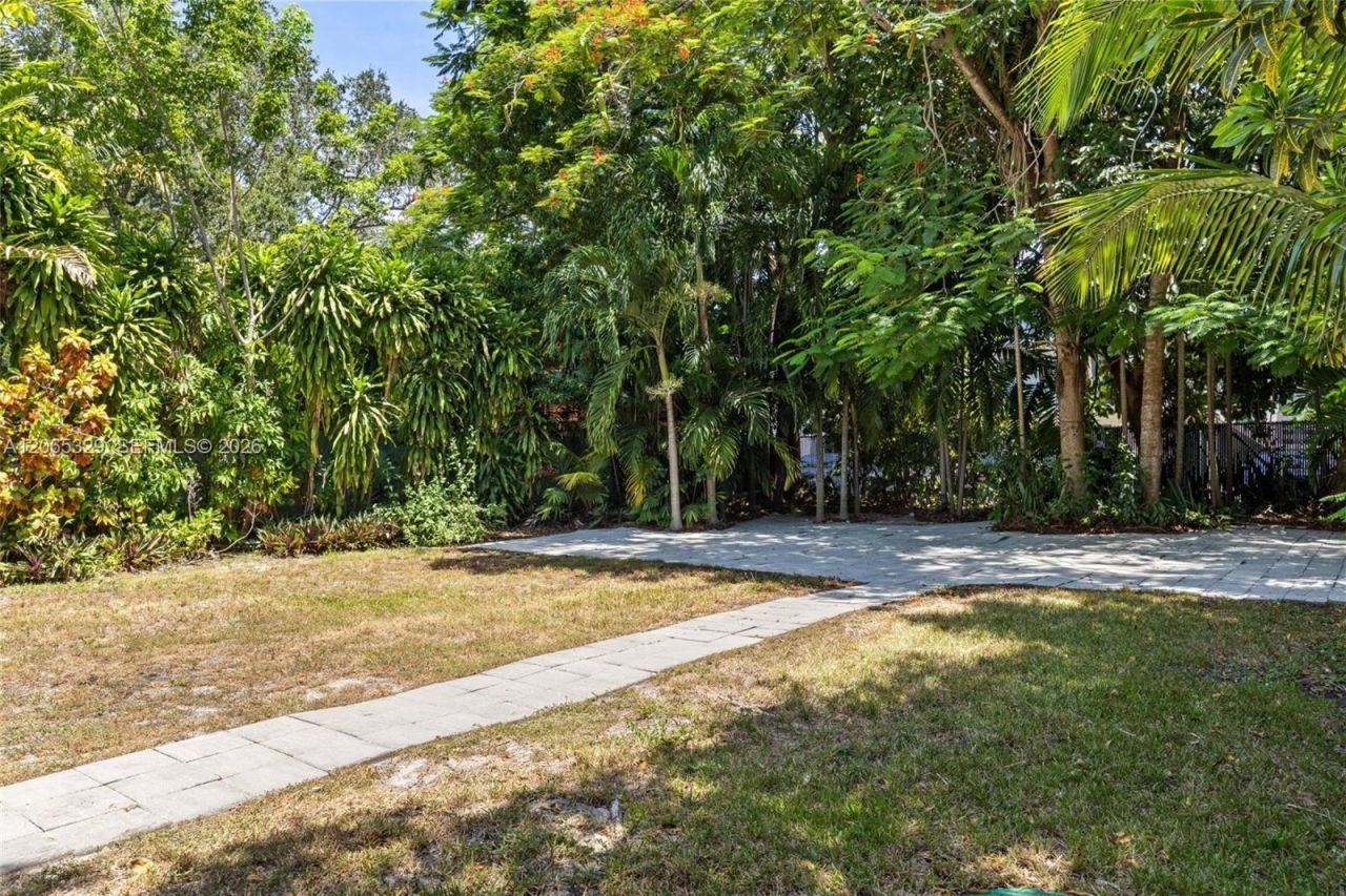 7121 SW 63rd Ave, South Miami, FL 33143 Photo