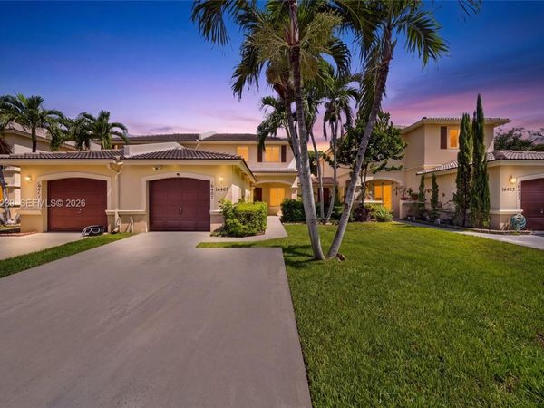 16407 SW 73rd Ter , Miami, FL 33193
