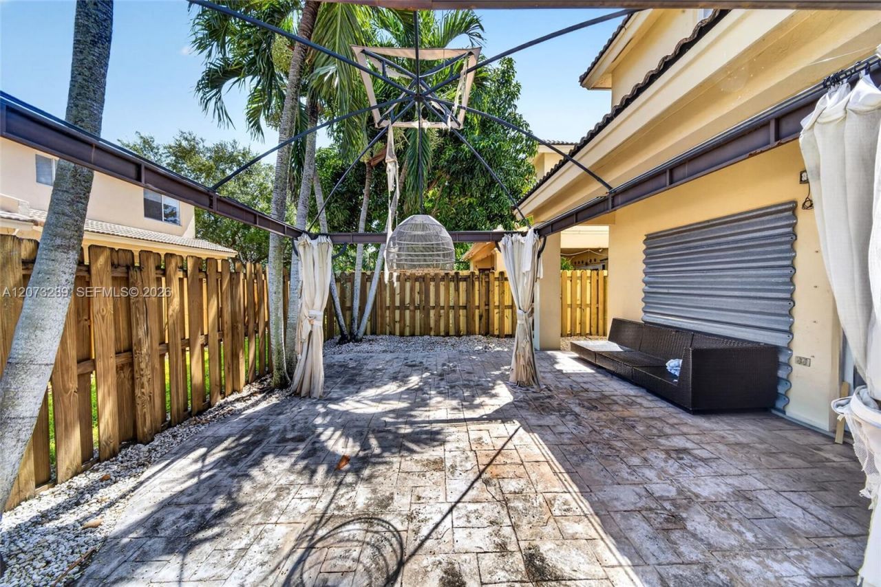 16407 SW 73rd Ter, Miami, FL 33193 Photo