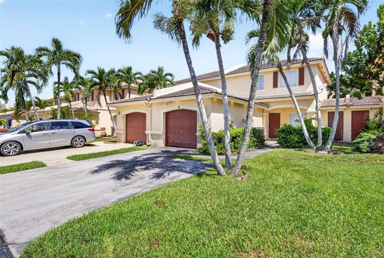 16407 SW 73rd Ter, Miami, FL 33193 Photo