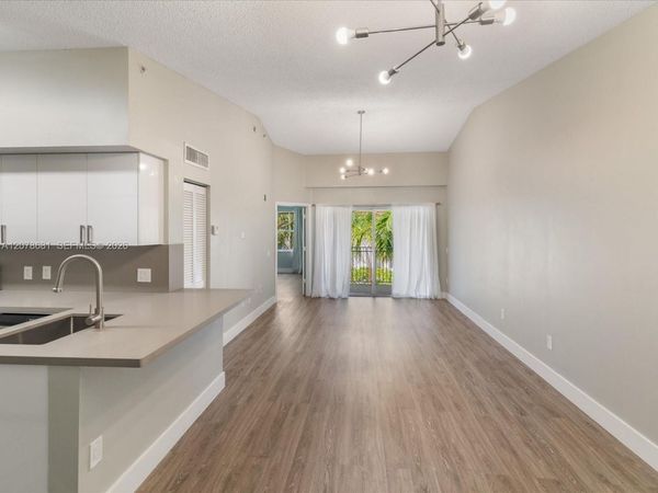 155 NW 96th Ter , Unit 2-303, Pembroke Pines, FL 33024