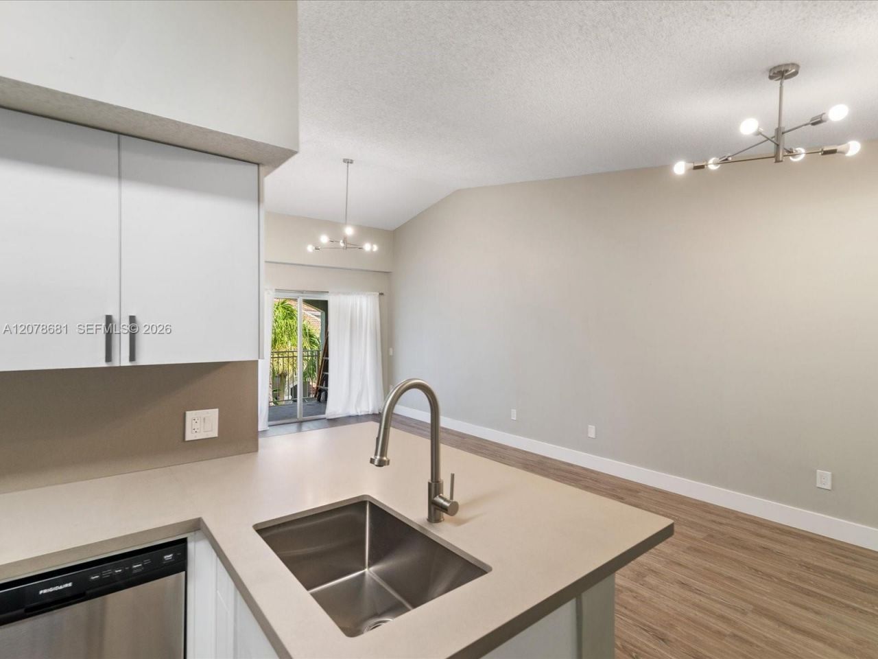 155 NW 96th Ter , Unit 2-303, Pembroke Pines, FL 33024 Photo