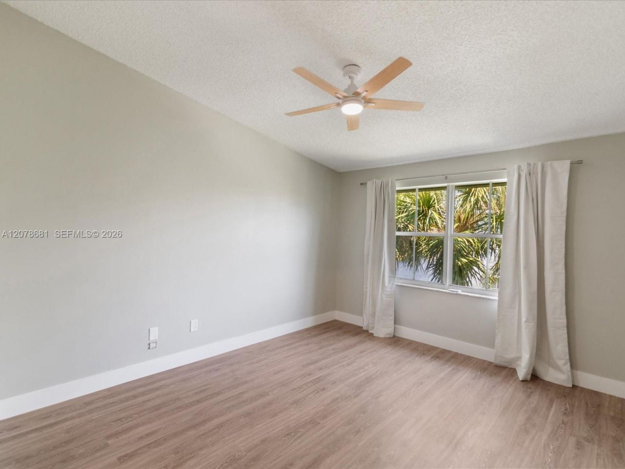155 NW 96th Ter , Unit 2-303, Pembroke Pines, FL 33024 Photo