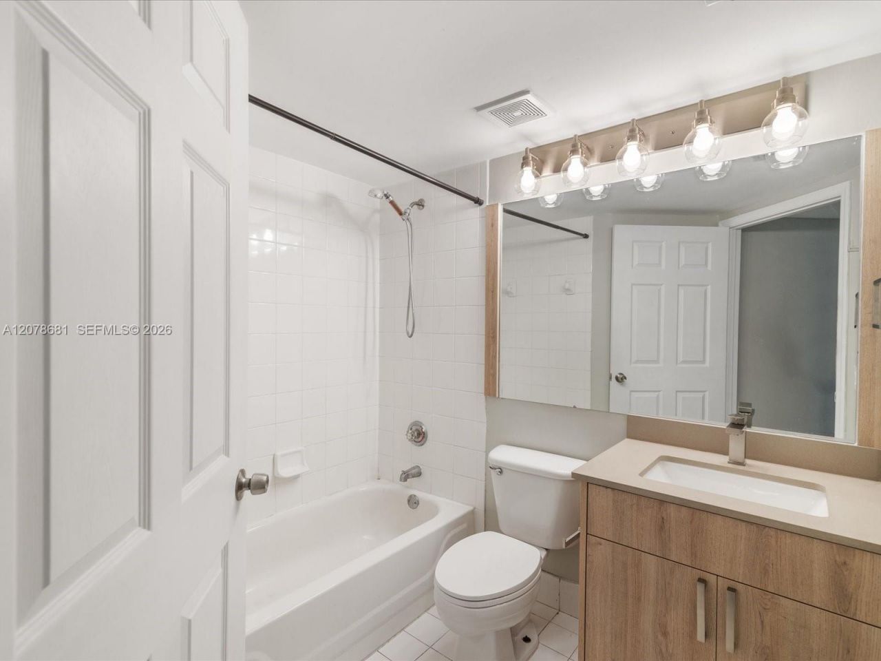 155 NW 96th Ter , Unit 2-303, Pembroke Pines, FL 33024 Photo