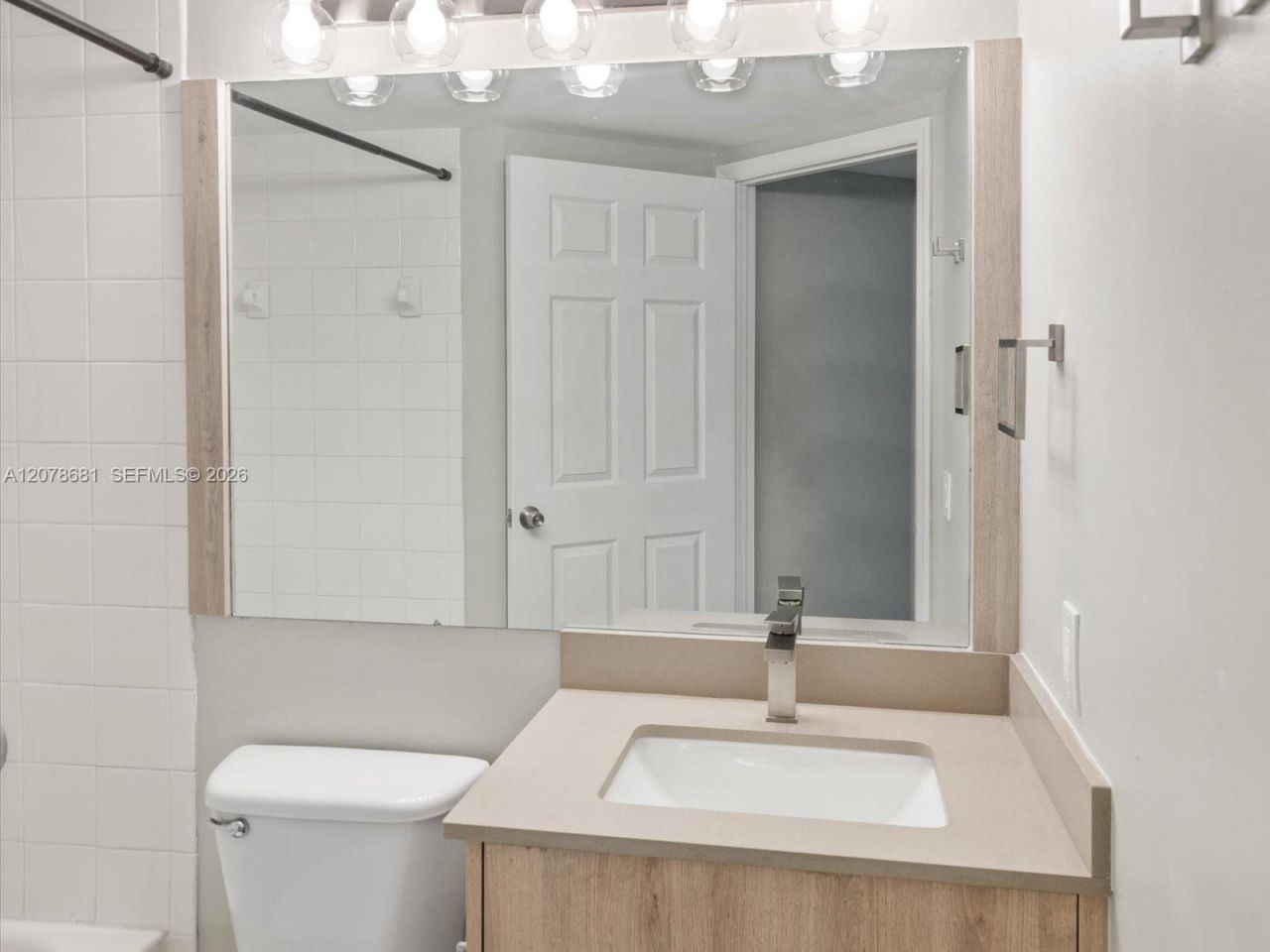 155 NW 96th Ter , Unit 2-303, Pembroke Pines, FL 33024 Photo