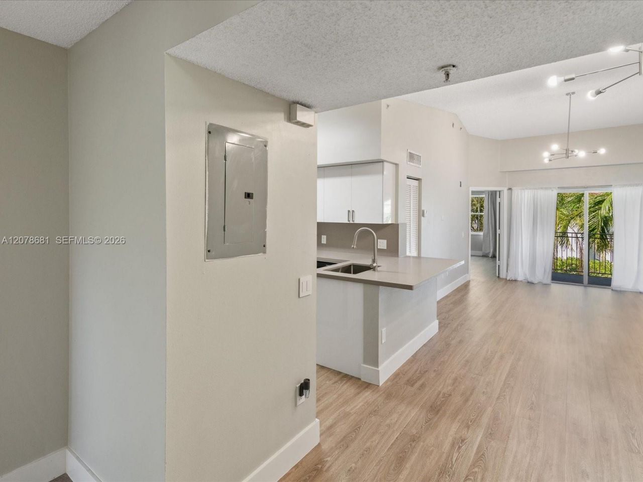 155 NW 96th Ter , Unit 2-303, Pembroke Pines, FL 33024 Photo