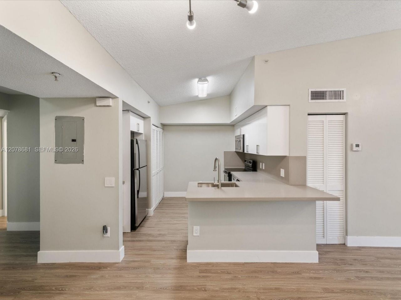 155 NW 96th Ter , Unit 2-303, Pembroke Pines, FL 33024 Photo