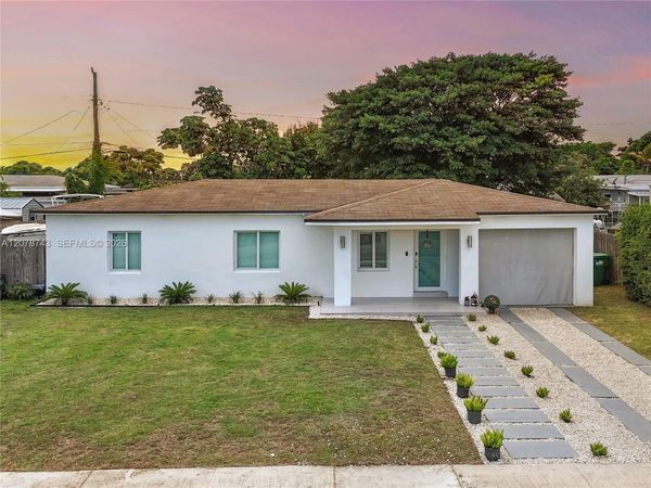 14940 Pierce St , Miami, FL 33176