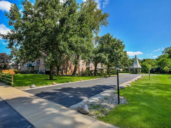 5125 Blodgett Avenue , Unit 218T, Downers Grove, IL 60515
