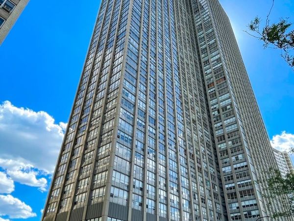 655 W Irving Park Road, Unit 604, Chicago, IL 60613