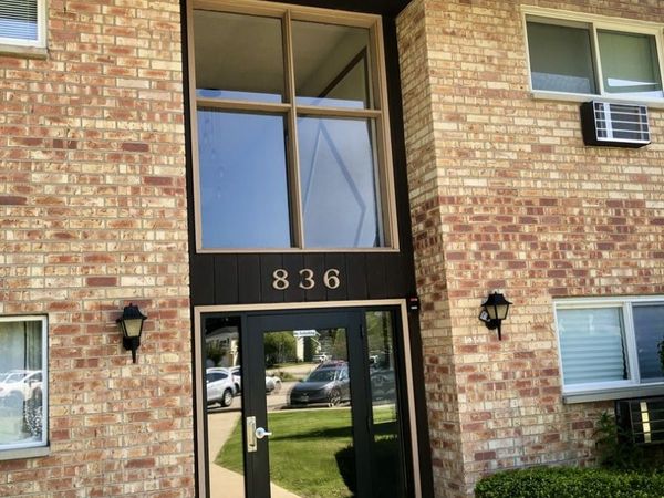 836 E Old Willow Road , Unit 11111, Prospect Heights, IL 60070