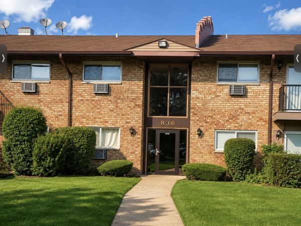836 E Old Willow Road , Unit 11111, Prospect Heights, IL 60070