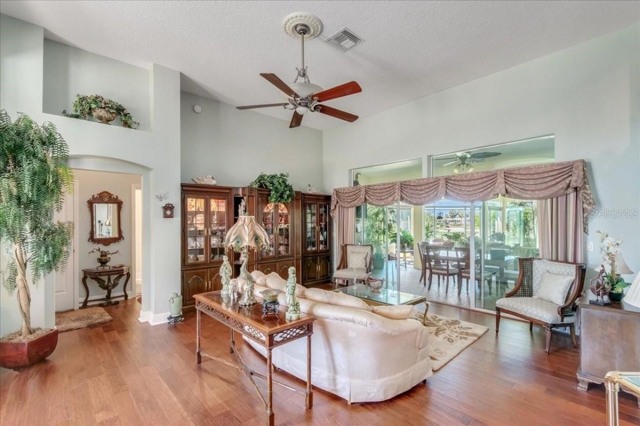 1670 Saint James Circle, The Villages, FL 32162 Photo