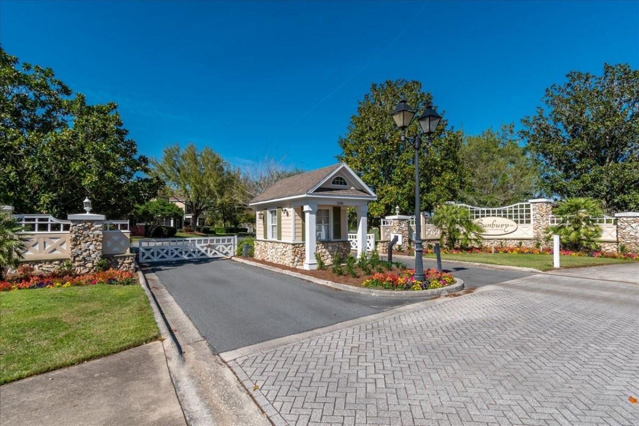 1670 Saint James Circle, The Villages, FL 32162 Photo