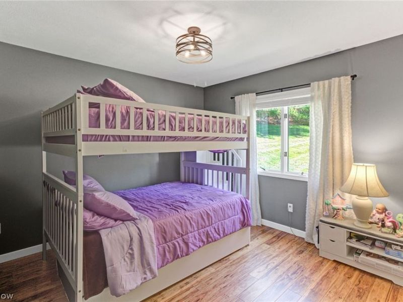 573 W Mohawk Drive, Malvern, OH 44644 Photo 18