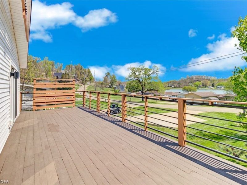 573 W Mohawk Drive, Malvern, OH 44644 Photo 33