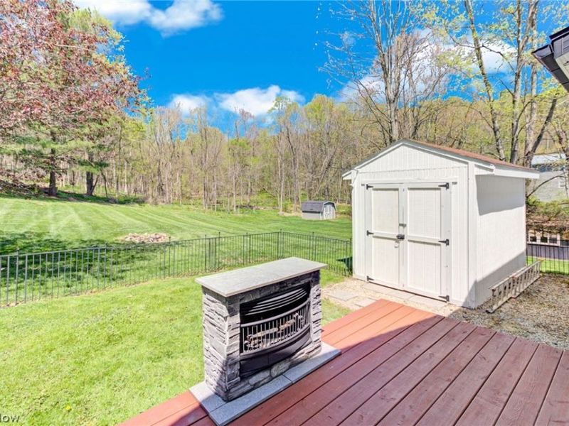 573 W Mohawk Drive, Malvern, OH 44644 Photo 36