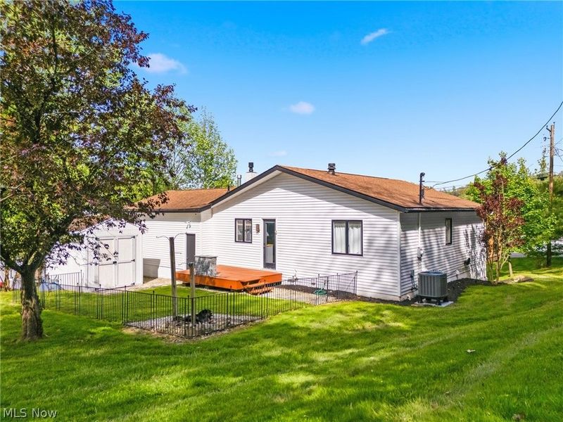 573 W Mohawk Drive, Malvern, OH 44644 Photo 40