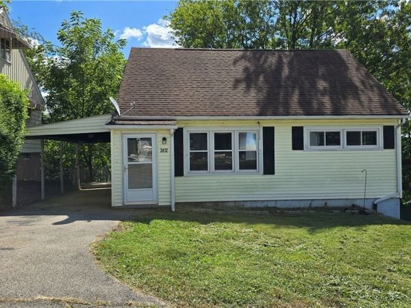 2412 Highland Avenue, Parkersburg, WV 26101