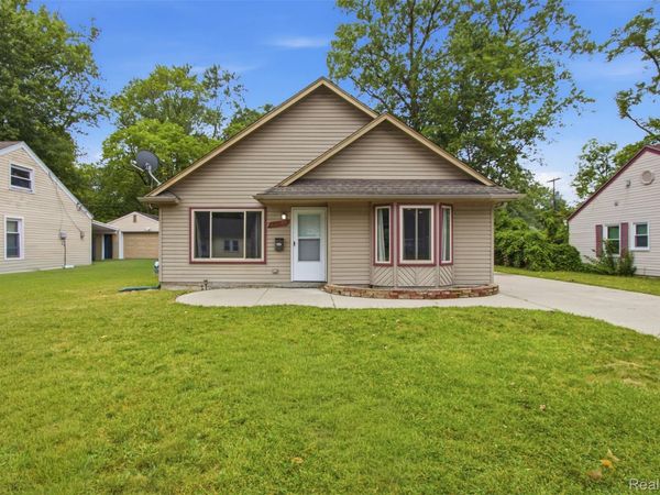 22141 Condon Street , Oak Park, Mi 48237