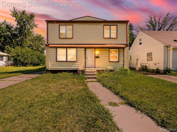 14725 Agnes Avenue, Eastpointe, Mi 48021