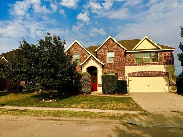 5021 Sunwood Circle , Fort Worth, TX 76123