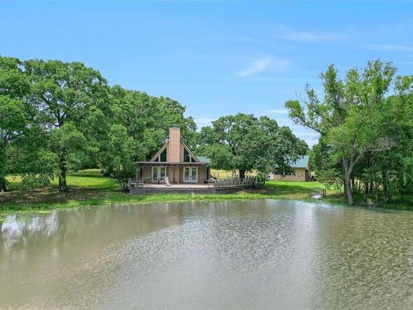 263 Rio Roxo Road , Gordonville, TX 76245