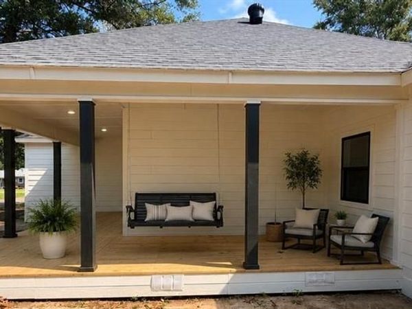 512 N Ellis Street, New Boston, TX 75570