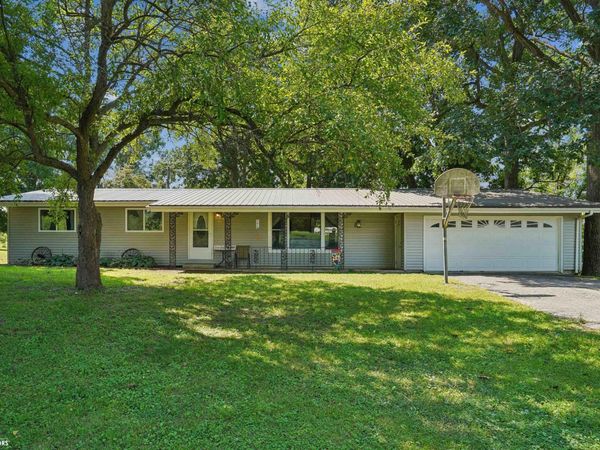 20010 Route J40, Keosauqua, IA 52565