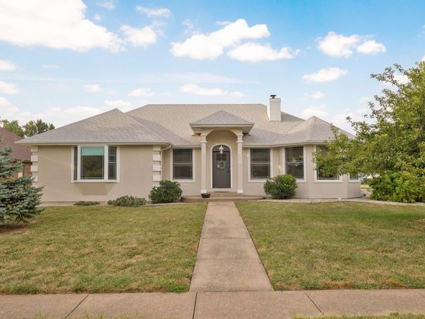 2371 W Allen Drive , Springfield, MO 65810