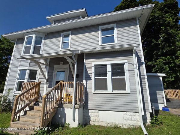 118 W Barnes Avenue, Lansing, MI 48910