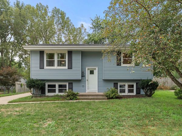 620 NE 7th Street, Grimes, IA 50111