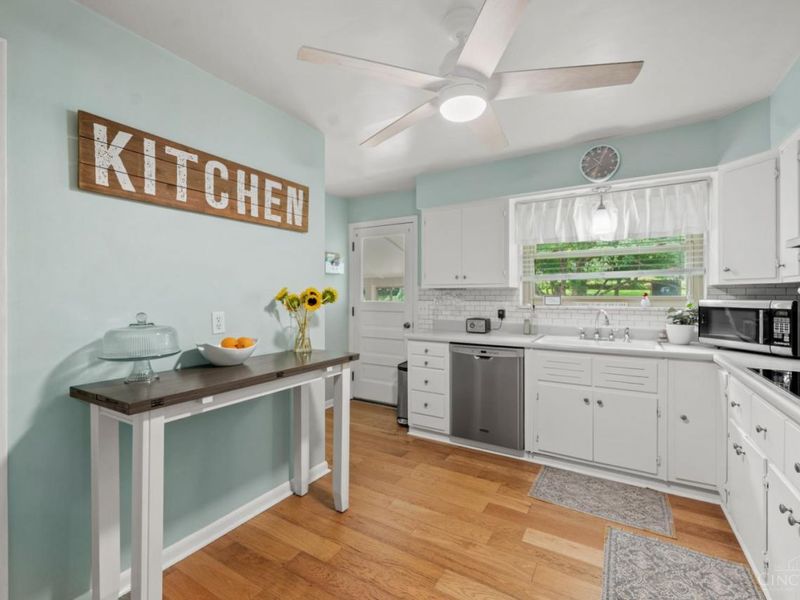 3389 Rocker Drive, Cincinnati, OH 45239 Photo 9