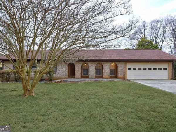 457 Castleaire Drive, Stone Mountain, GA 30087