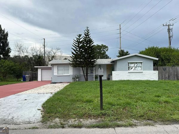 5810 76th Lane, Vero Beach, FL 32967