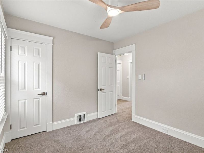 12513 Maplerow Avenue, Garfield Heights, OH 44105 Photo 27