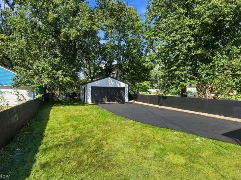 12513 Maplerow Avenue, Garfield Heights, OH 44105 Photo 34