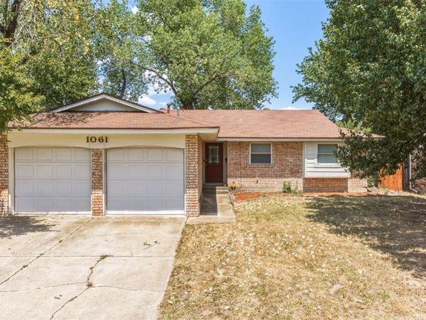 1061 W Main Street, Moore, OK 73160