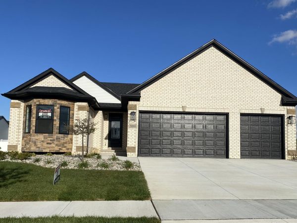 473 Corinth Circle, Dundee, MI 48131