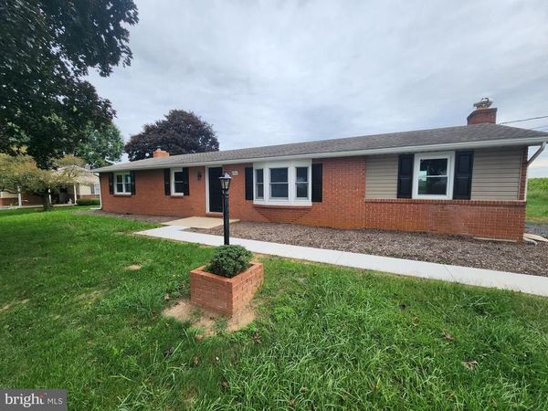 4942 LEMAR , LEMASTERS, PA 17231