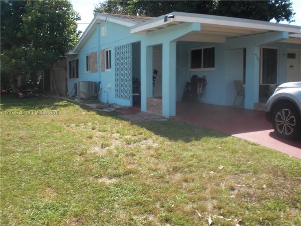 4940 SW 25th Ave , Dania Beach, FL 33312