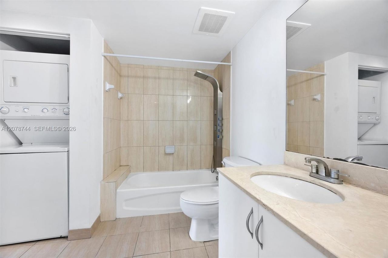 1750 N Bayshore Dr , Unit 4011, Miami, FL 33132 Photo