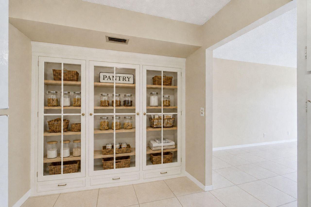 1010 Green Pine Boulevard, Unit F2, West Palm Beach, FL 33409 Photo