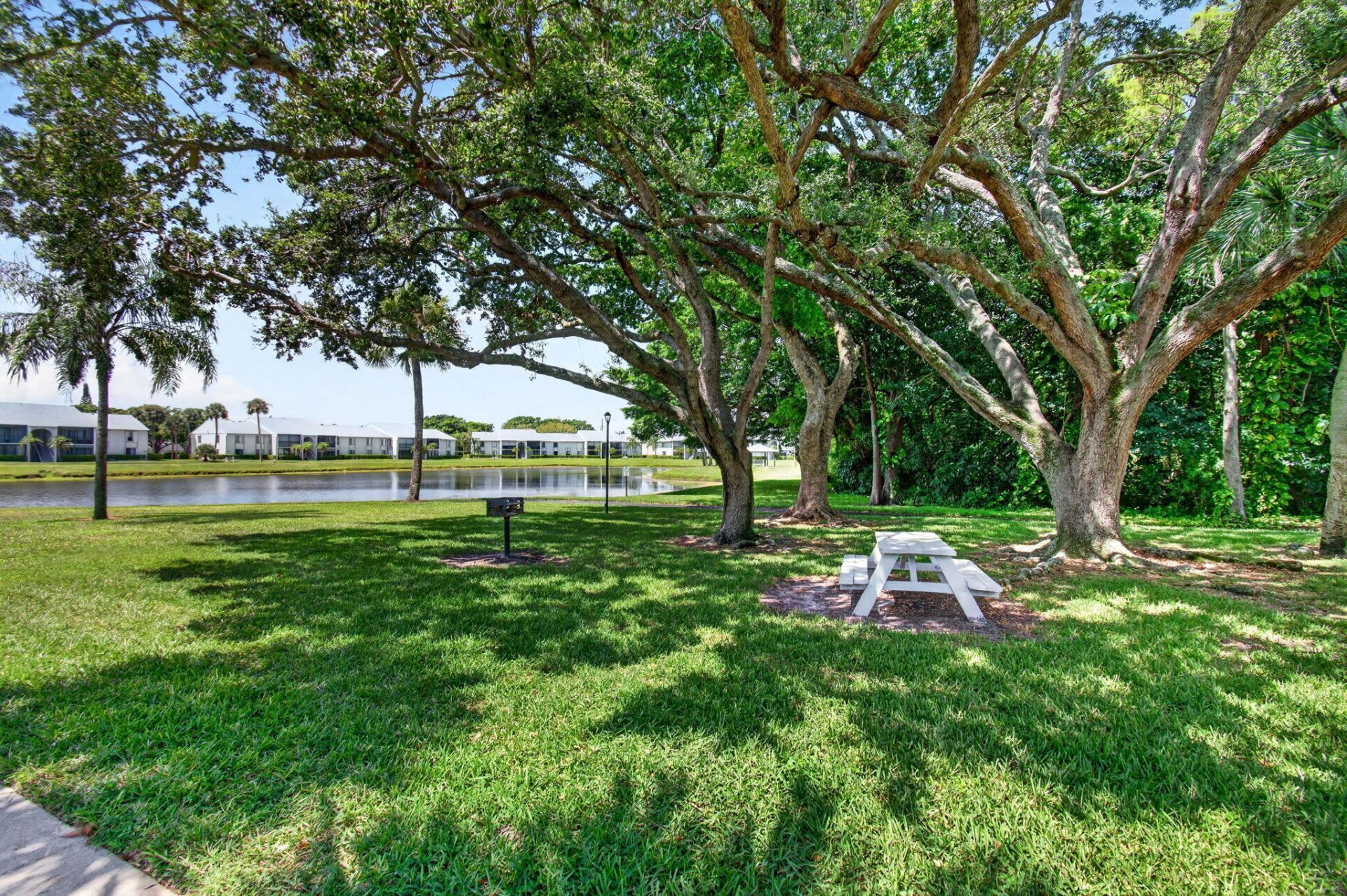 1010 Green Pine Boulevard, Unit F2, West Palm Beach, FL 33409 Photo