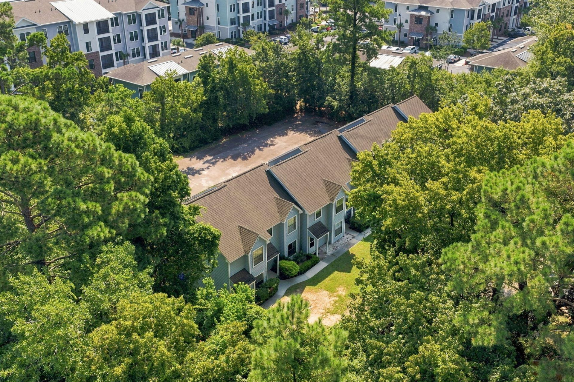 1752 Deer Path Drive Photo 28