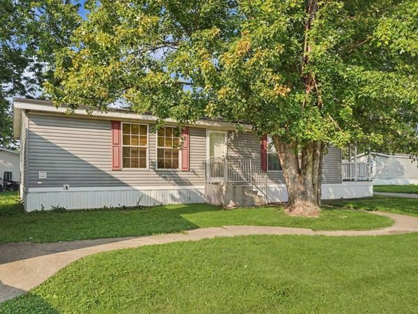 1226 Mason Circle , Urbana, IL 61802