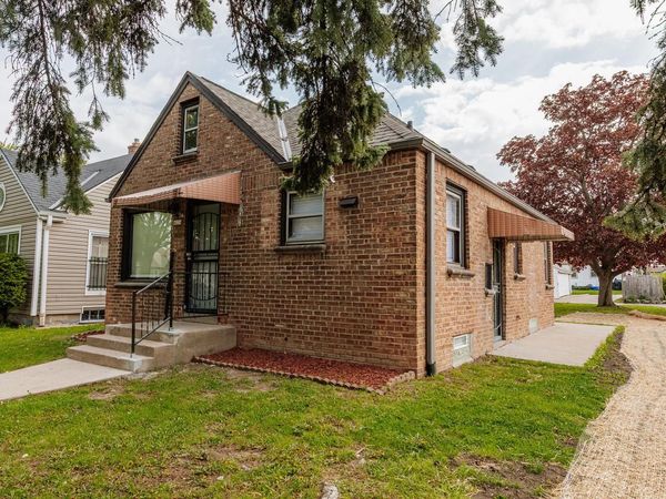 4234 N 29th STREET, Milwaukee, WI 53216