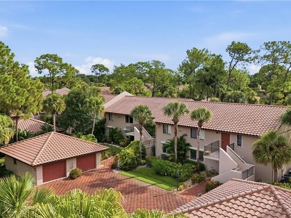3207 Horse Carriage WAY , Unit 10, NAPLES, FL 34105